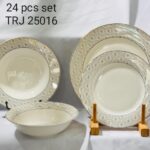 طقم كلاسيك مودرن بتصميم هندسي 24 قطعة 6 اشخاص (TRJ 25016) مع مفرش سفره هدية